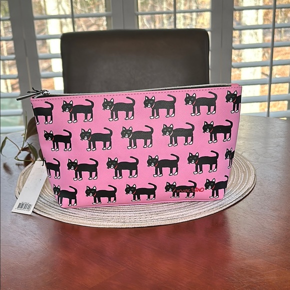 Marc Tetro Handbags - New Marc Tetro Pink Cat Print Pouch